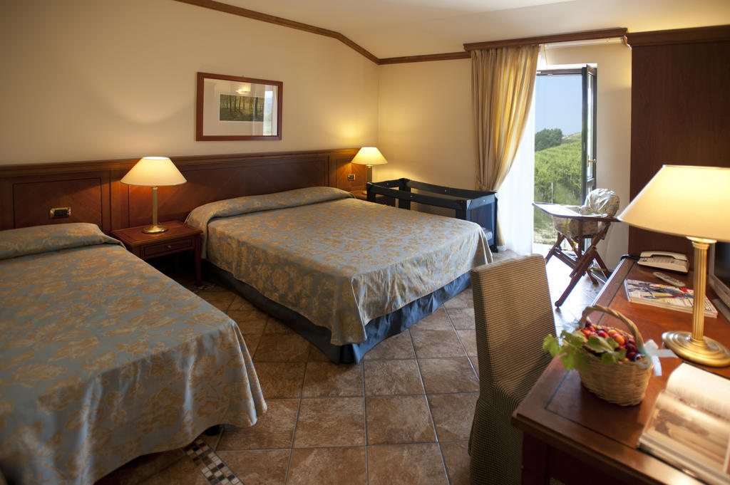 Wine Hotel Munin กานาเล ภายนอก รูปภาพ